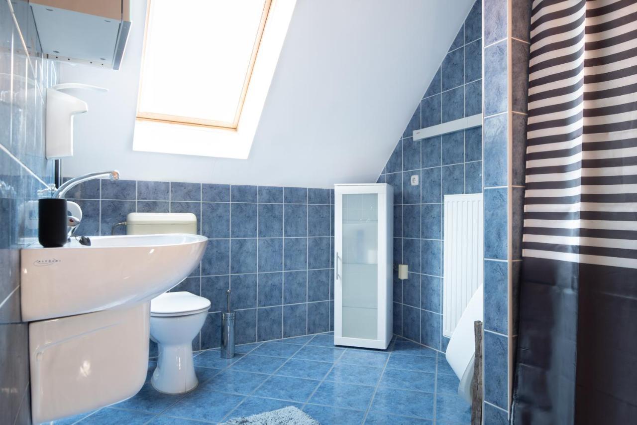 Grand Apartmanház Gyenesdiás Esterno foto