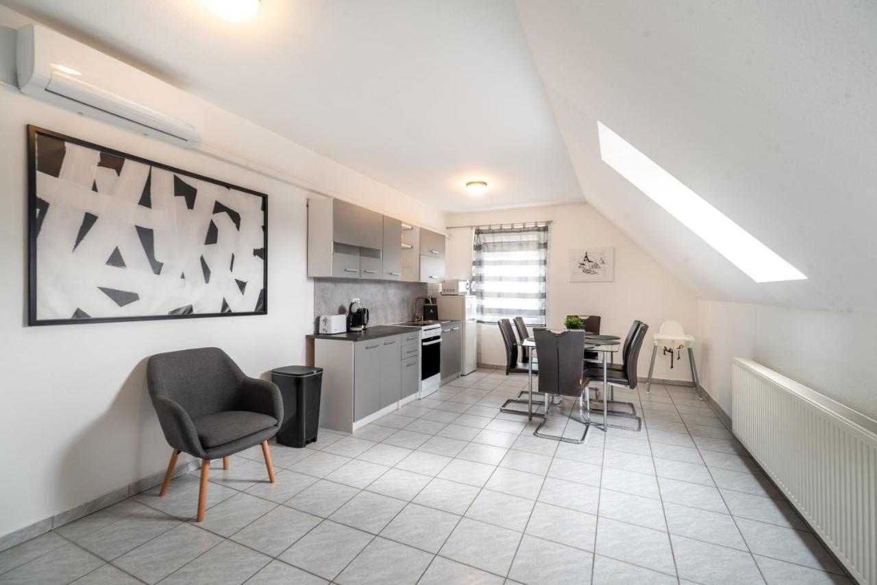 Grand Apartmanház Gyenesdiás Esterno foto