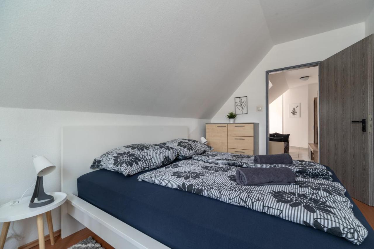 Grand Apartmanház Gyenesdiás Esterno foto