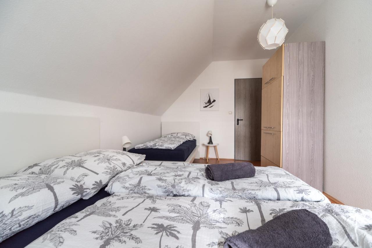 Grand Apartmanház Gyenesdiás Esterno foto