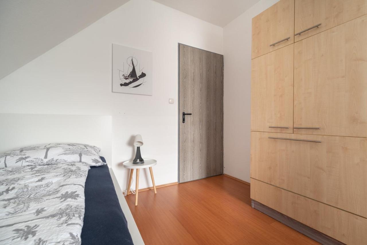 Grand Apartmanház Gyenesdiás Esterno foto