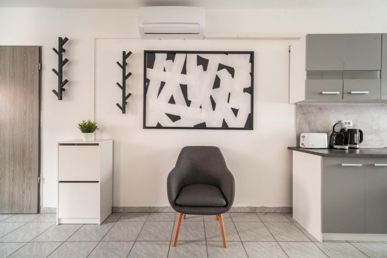 Grand Apartmanház Gyenesdiás Esterno foto