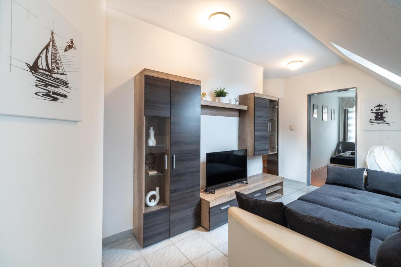 Grand Apartmanház Gyenesdiás Esterno foto