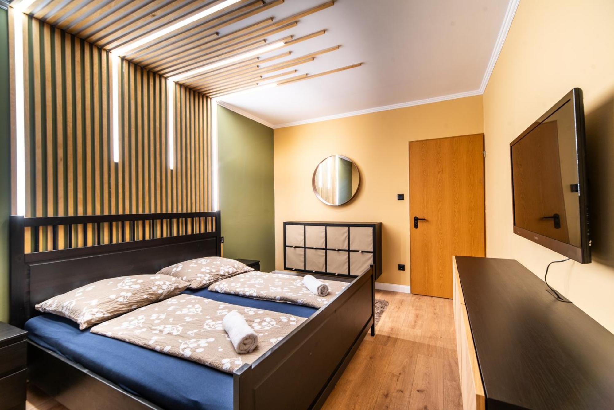 Grand Apartmanház Gyenesdiás Esterno foto